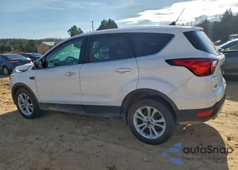 2019 Ford Escape Se z USA, uszkodzony, nr VIN 1FMCU0GD6KUC01905